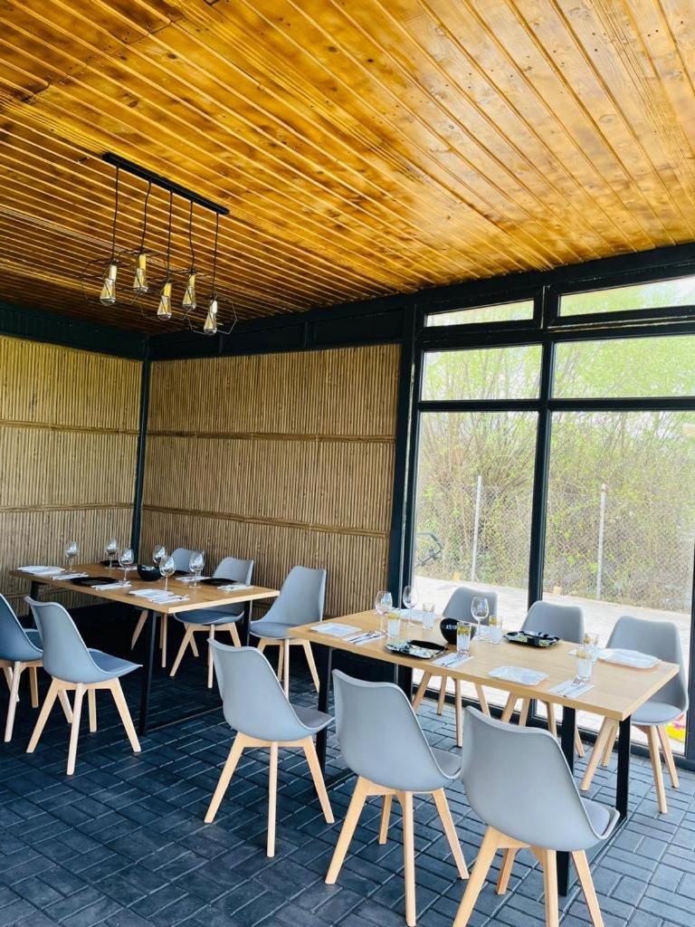 Hotel Sun Garden Glamping Domes Călimăneşti Zewnętrze zdjęcie