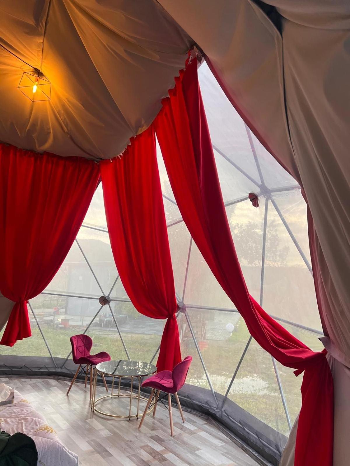 Hotel Sun Garden Glamping Domes Călimăneşti Zewnętrze zdjęcie