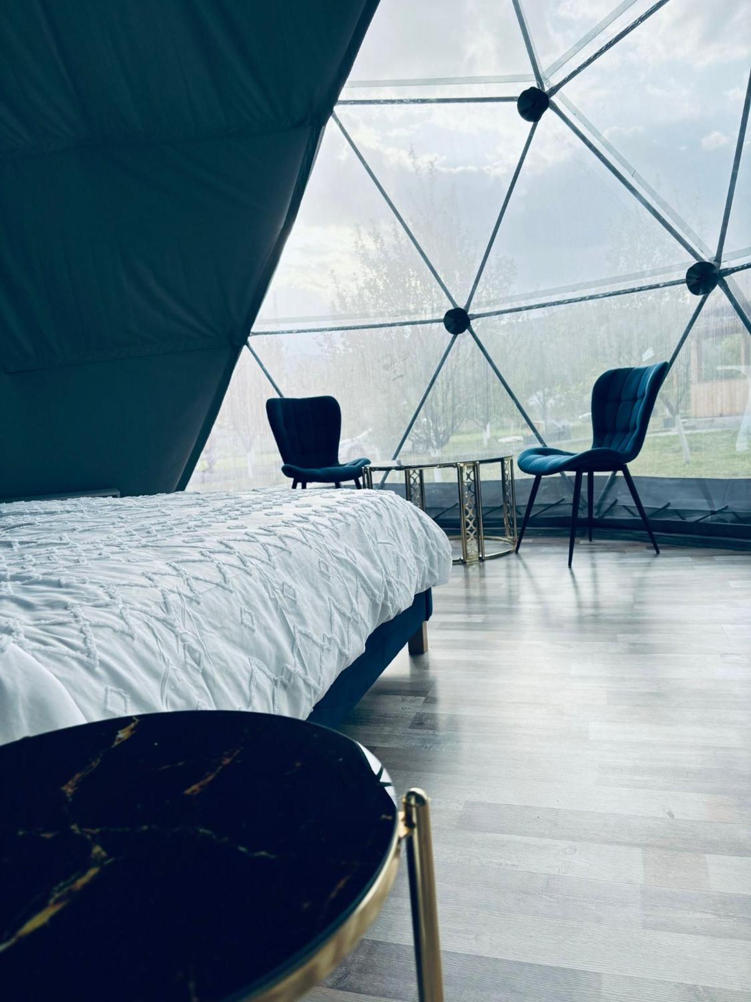 Hotel Sun Garden Glamping Domes Călimăneşti Zewnętrze zdjęcie
